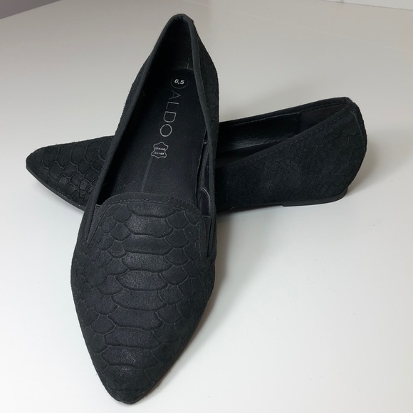 Black flat suede Aldo shoes, size 6.5 - Picture 2 of 6